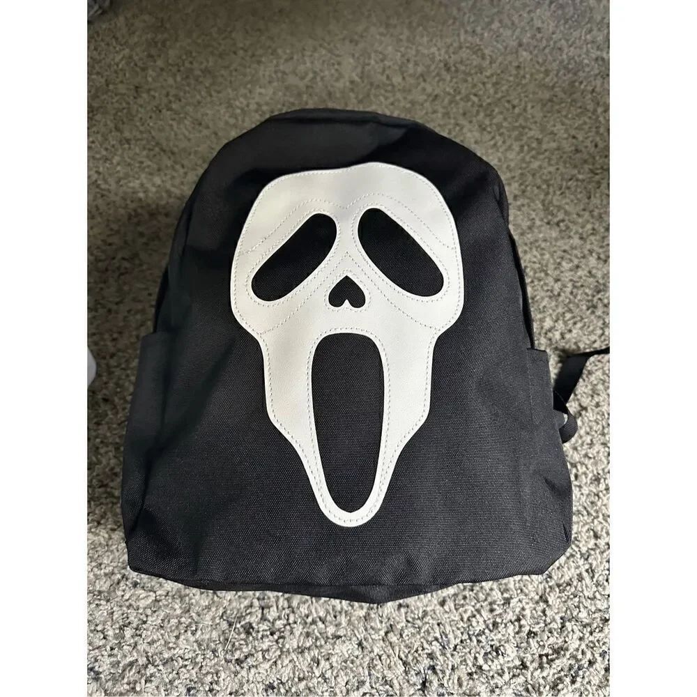 Ghost face Scream, backpack with padded handles outside pockets and inside pocke